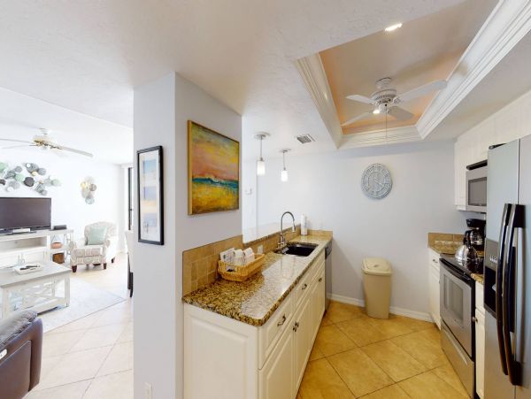 Gulf Side Two Bedroom Rental Condo in Siesta Key