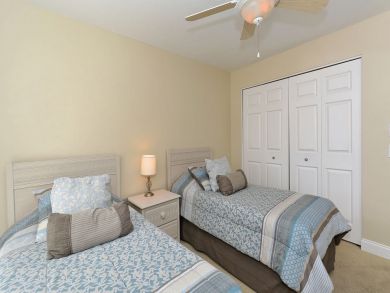 Guest Bedoom- Twin Beds