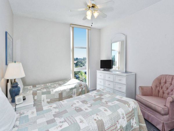 Siesta Key Two Bedroom Vacation Condo Steps to the Beach