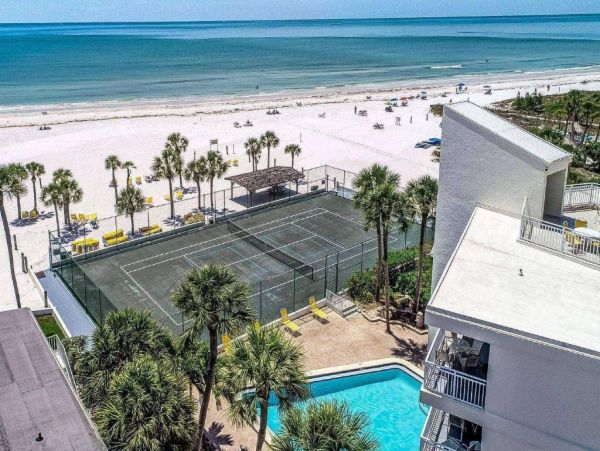 Siesta Key Two Bedroom Vacation Condo Steps to the Beach