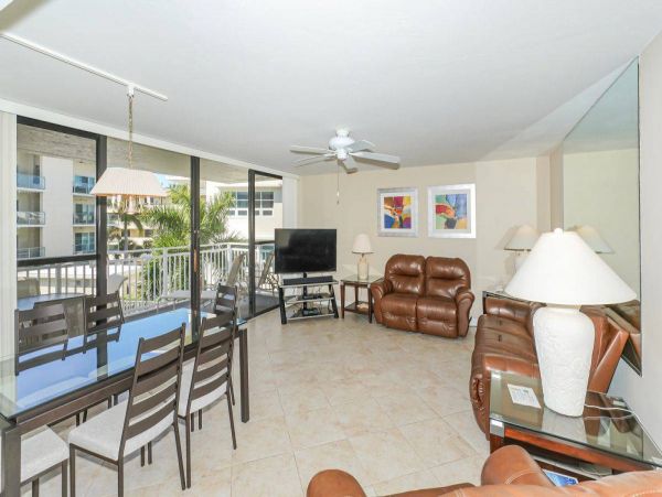 Siesta Key Value Vacation Condo with Views