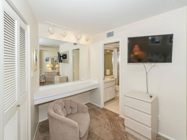 Siesta Key Value Vacation Condo with Views