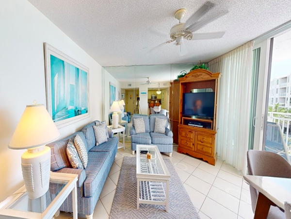 Bright and Inviting Gulf View Retreat on Siesta Key