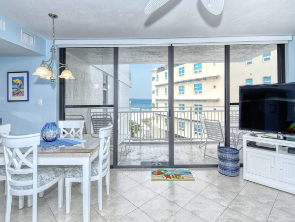 Siesta Key Lovely Condo