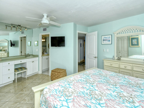 Siesta Key Lovely Condo