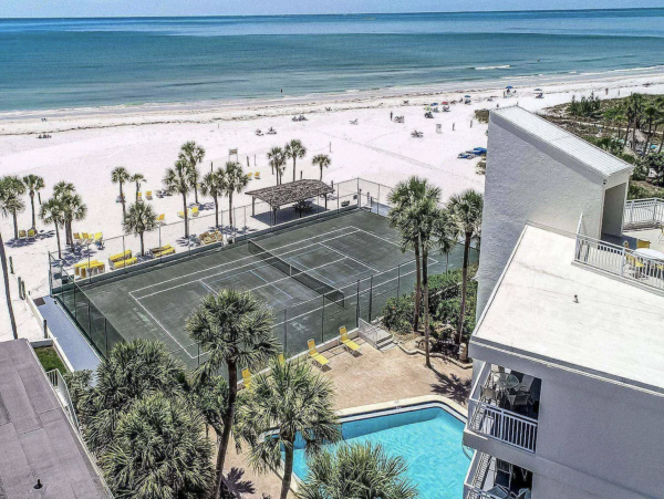 Siesta Key Two Bedroom Views Steps to Sandy Beach