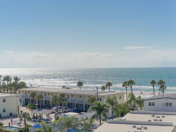 Siesta Key Two Bedroom Views Steps to Sandy Beach