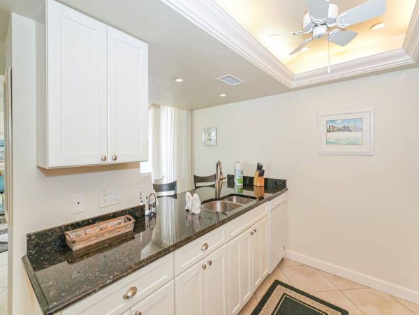 Siesta Key Two Bedroom Views Steps to Sandy Beach