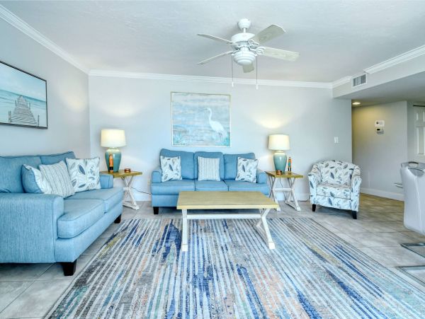 Two Bedroom Beachfront Vacation Condo in Siesta Key