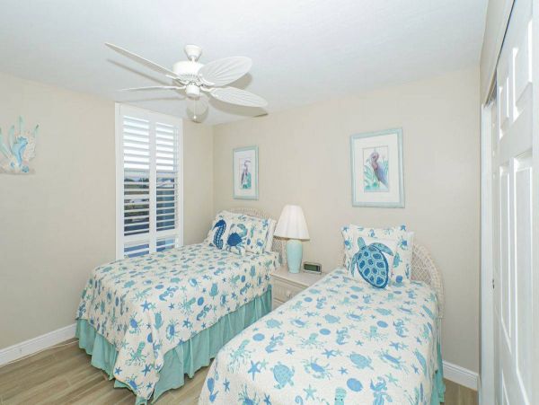 Beachfromt Two Bedroom Vacation Rental in Siesta Key