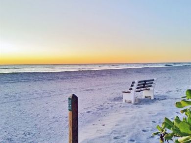 Steps to Beach Vacation Condo in Holmes Beach, Florida