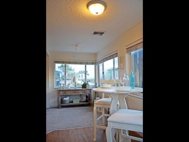 Cozy Holmes Beach Cottage Steps to Beach Great Views