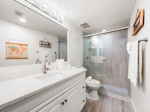 Amazing Views from This Two bedroom Condo  Walk to Siesta Key  Village