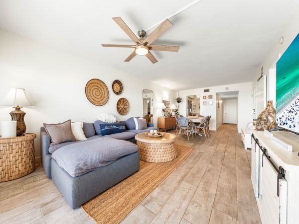 Amazing Views from This Two bedroom Condo  Walk to Siesta Key  Village