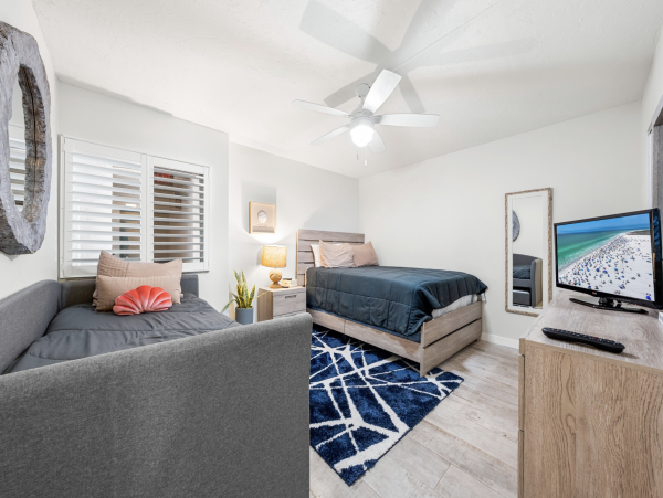 Amazing Views from This Two bedroom Condo  Walk to Siesta Key  Village