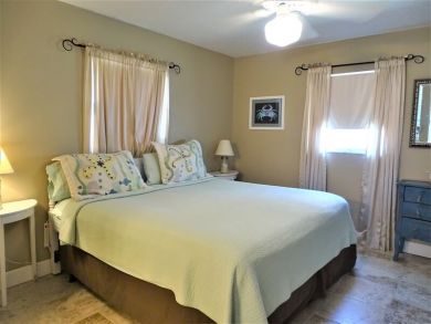 Value all the way Great Siesta Key Rental One Block to Villa