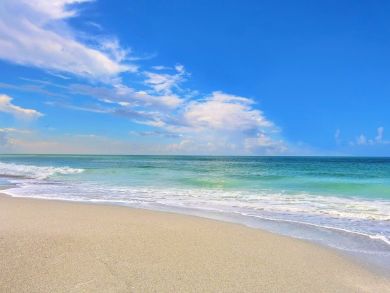 Value Priced Very Close to Beaches Siesta Village Duplex