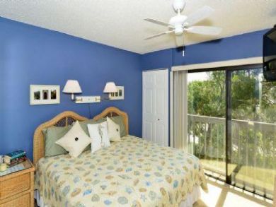 Two Bedroom Two Bathroom Condo Sleeps 6 Short Walk to Beach Two Bedroom Two Bathroom Condo Sleeps 6 Short Walk to Beach