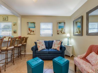 Siesta Key One Bedroom Vacation Home Sleeps 4 Guests