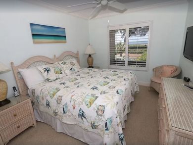 Captiva 2 Bedroom Condo with Full Gulf Views Sleeps 6