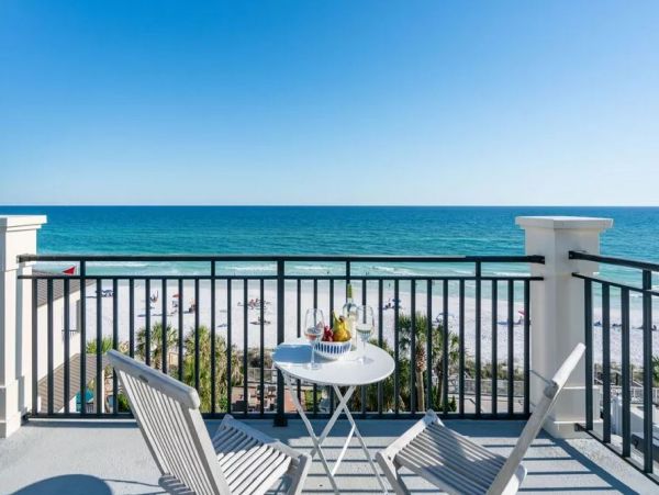 This Posh Destin Rental Home Full Gulf View