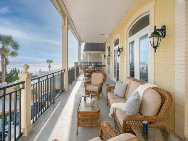 This Posh Destin Rental Home Full Gulf View