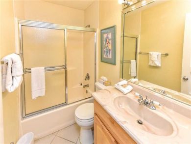 One Bedroom Beach Condo Sleeps Six Guests One Bedroom Beach Condo Sleeps Six Guests