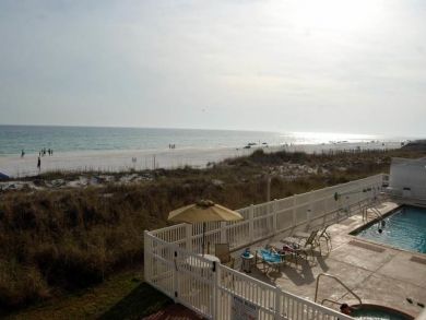 Pool & Beach View