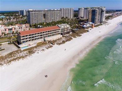 One Bedroom Beach Condo Sleeps Six