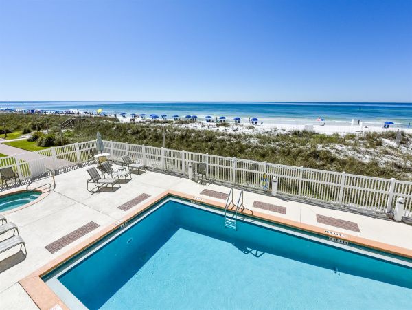 Destin Beachfront Lovely