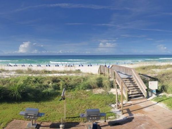 Destin Beachfront Lovely