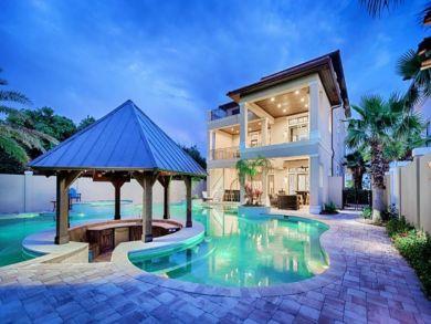 Beautiful 8 Bedroom Coastal Home in Destin