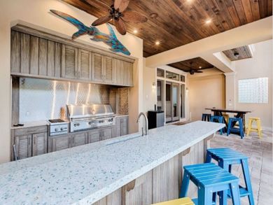 Beautiful 8 Bedroom Coastal Home in Destin