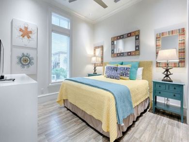 Beautiful 8 Bedroom Coastal Home in Destin