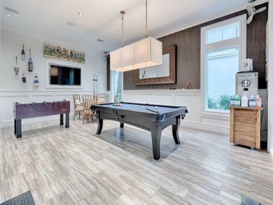 Beautiful 8 Bedroom Coastal Home in Destin