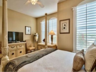 Seacrest Vacation Condo Sleeps Eight Guests.