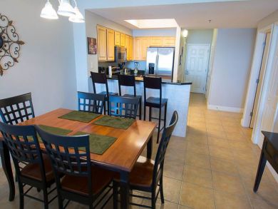 Dining Area Dining Area