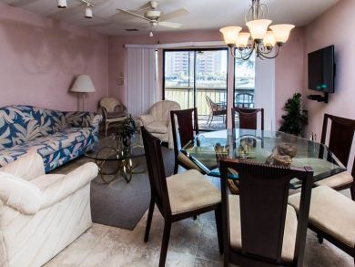 Living & Dining Area