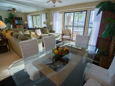Dining Area Dining Area