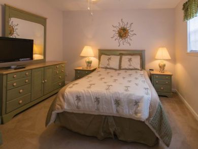 Bedroom with Full Bed Bedroom with Full Bed