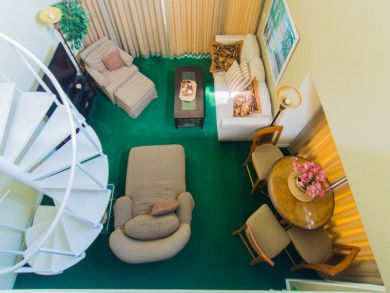 Living & Dining Area