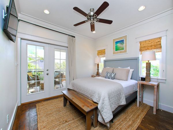Seagrove Beach Five Bedroom Vacation Home Sleeps 14