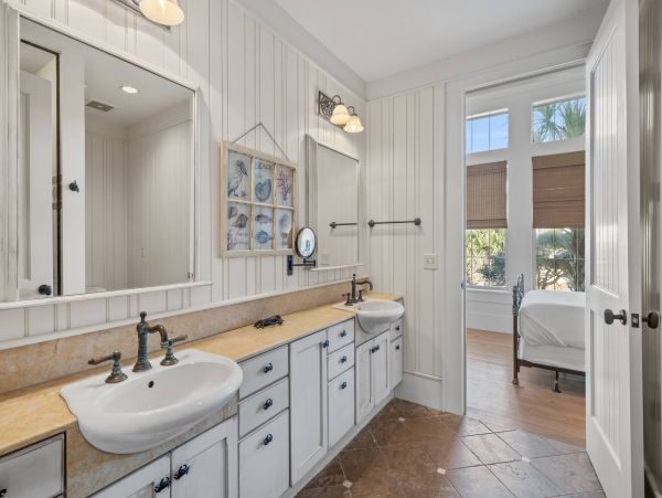 Beaches of South Walton Luxury 5 Bedroom Vacation Home