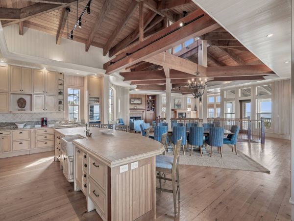 Beaches of South Walton Luxury 5 Bedroom Vacation Home