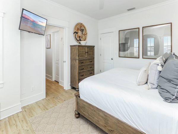 Seacrest Beach Vacation Home Sleeps Ten Guests
