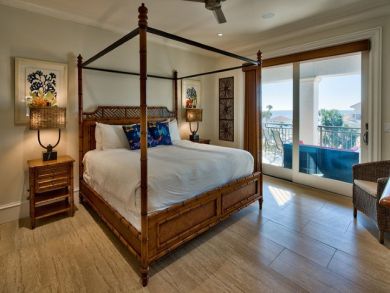 Luxury Eight Bedroom with a Pool Table Great Family Rental