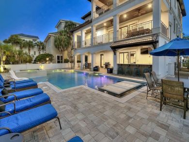 Luxury Eight Bedroom with a Pool Table Great Family Rental