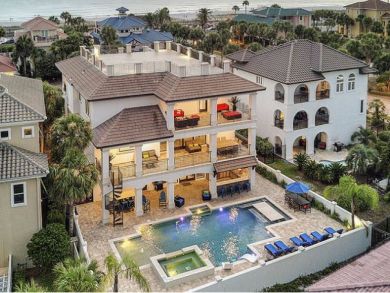 Luxury Eight Bedroom with a Pool Table Great Family Rental