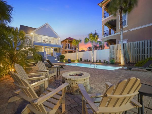 Destin Vacation Rental 7 Bedrooms 1 Min Walk to Beach