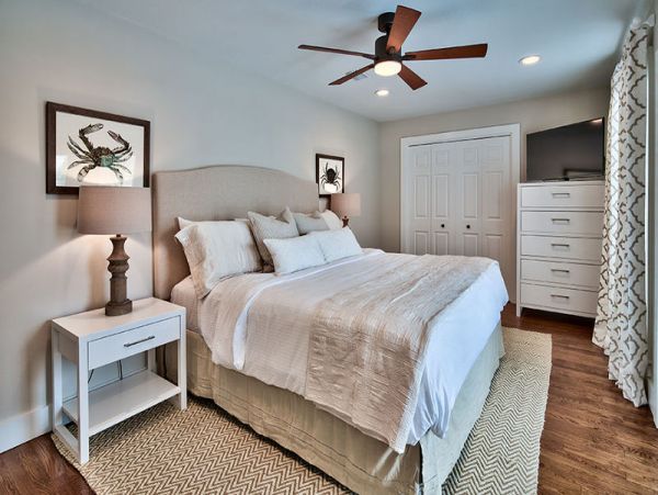 Destin Vacation Rental 7 Bedrooms 1 Min Walk to Beach